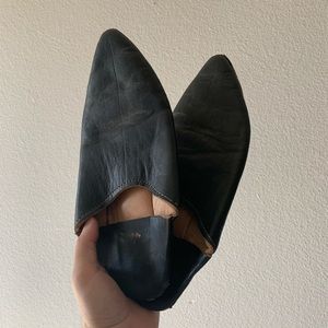 Moroccan leather slides
